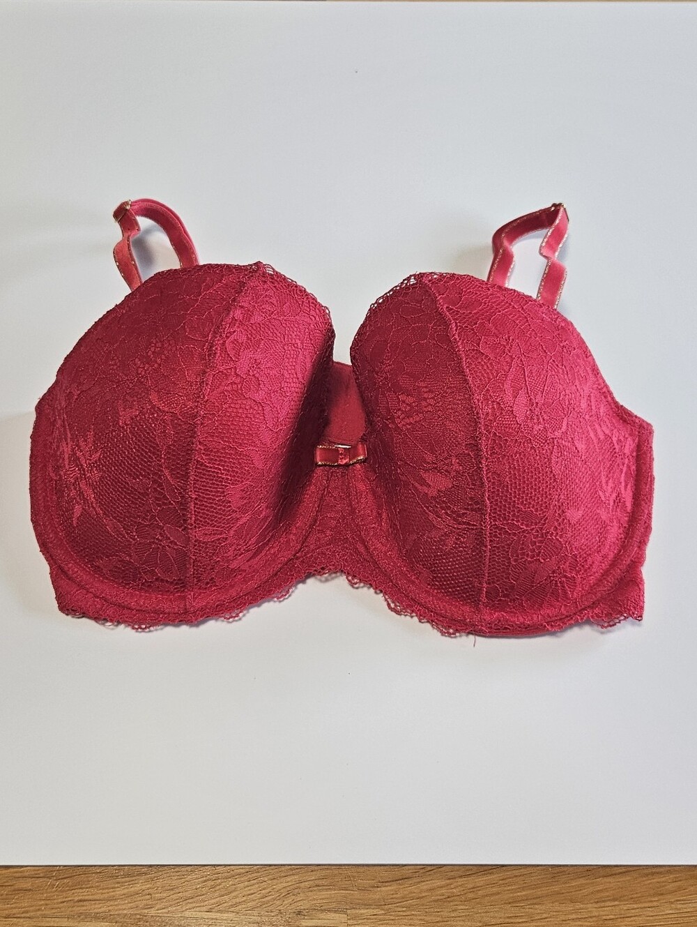 B.Tempt'd Red Lace Encounter Contour Push-Up Bra Support 953204 36DDD NWT